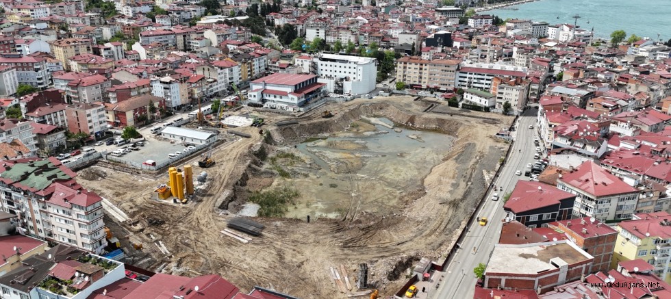 2 BİN ARAÇLIK OTOPARK İNŞAATI BAŞLADI 