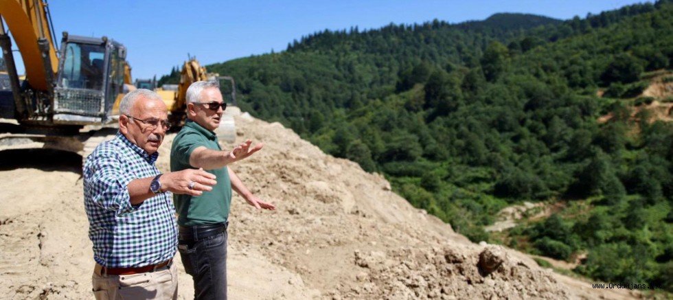BAŞKAN GÜLER’DEN HAFTA SONU MESAİSİ: 1 GÜNDE 5 İLÇEYE ZİYARET