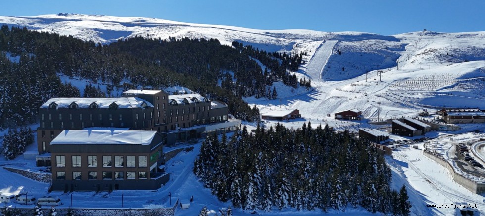 ÇAMBAŞI’NDA KIŞ SEZONU AÇILDI