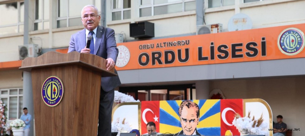 ORDU LİSESİ 75. MEZUNLARINI VERDİ 
