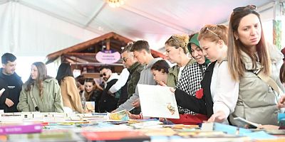 Edebiyat ve Kitap Günleri’ne Binlerce Vatandaş Akın Etti
