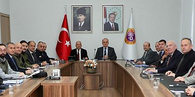 SAHİPSİZ SOKAK HAYVANLARINA YÖNELİK ÇALIŞMALAR MASAYA YATIRILDI