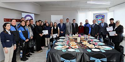 Vali Erol, ÇOGEP Aşçı Yardımcılığı Kursu Tanıtım Etkinliğine Katıldı